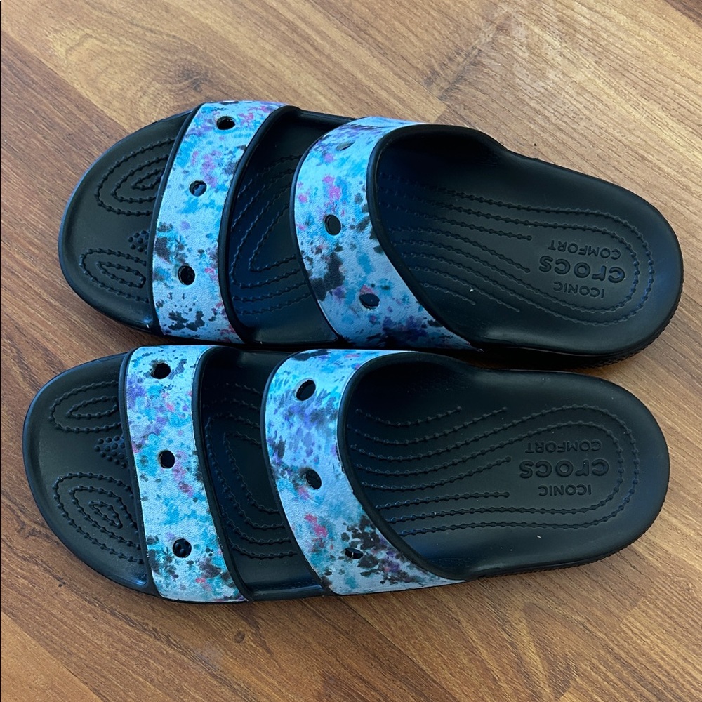 CROCS Women’s' Black and Multicolor Sandals